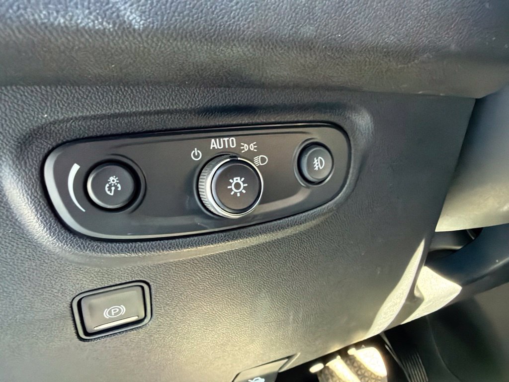 Used 2022 GMC Terrain SLT w/ Elevation Edition FWD image 31