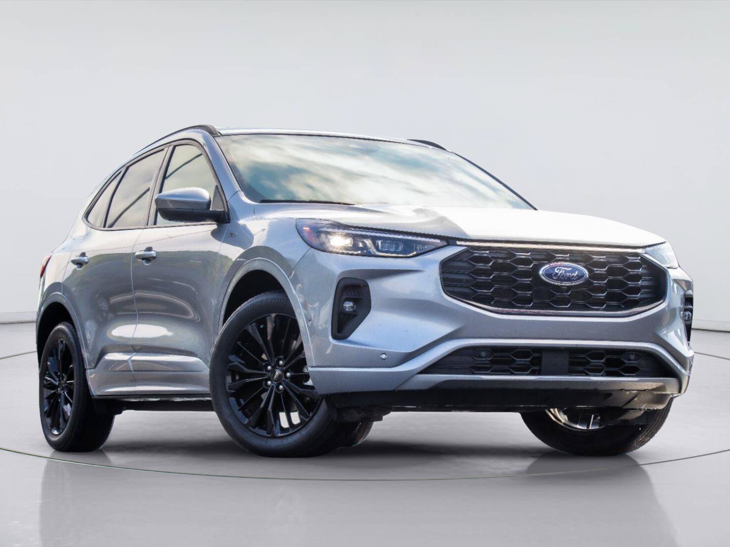 Certified 2024 Ford Escape ST-Line Elite w/ Premium Technology Package AWD/4WD image 2