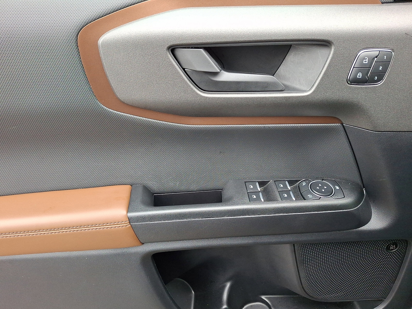 Certified 2025 Ford Bronco Sport Outer Banks w/ Outer Banks Tech Package+ image 15