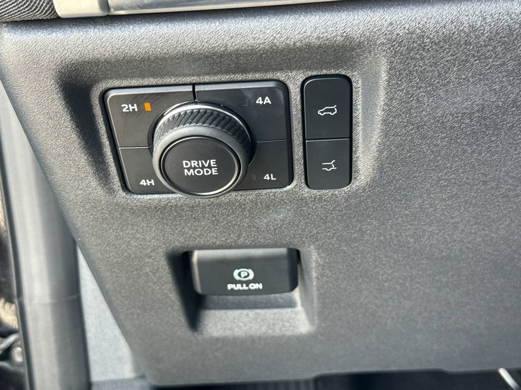 Certified 2025 Ford Expedition Platinum AWD/4WD image 16