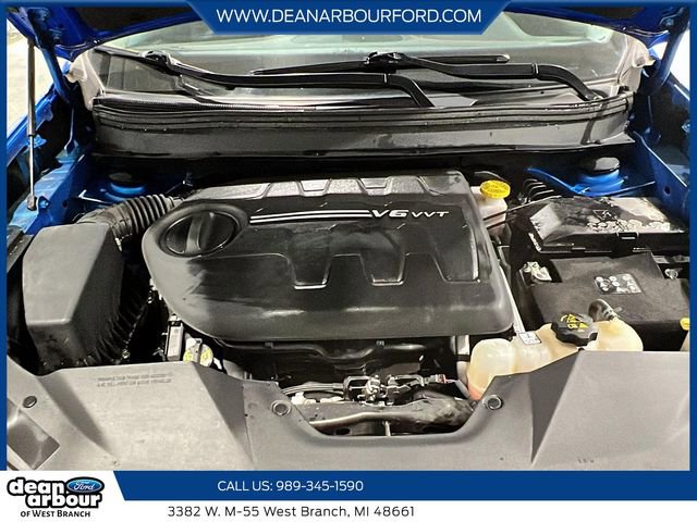 Used 2019 Jeep Cherokee Trailhawk AWD/4WD image 8
