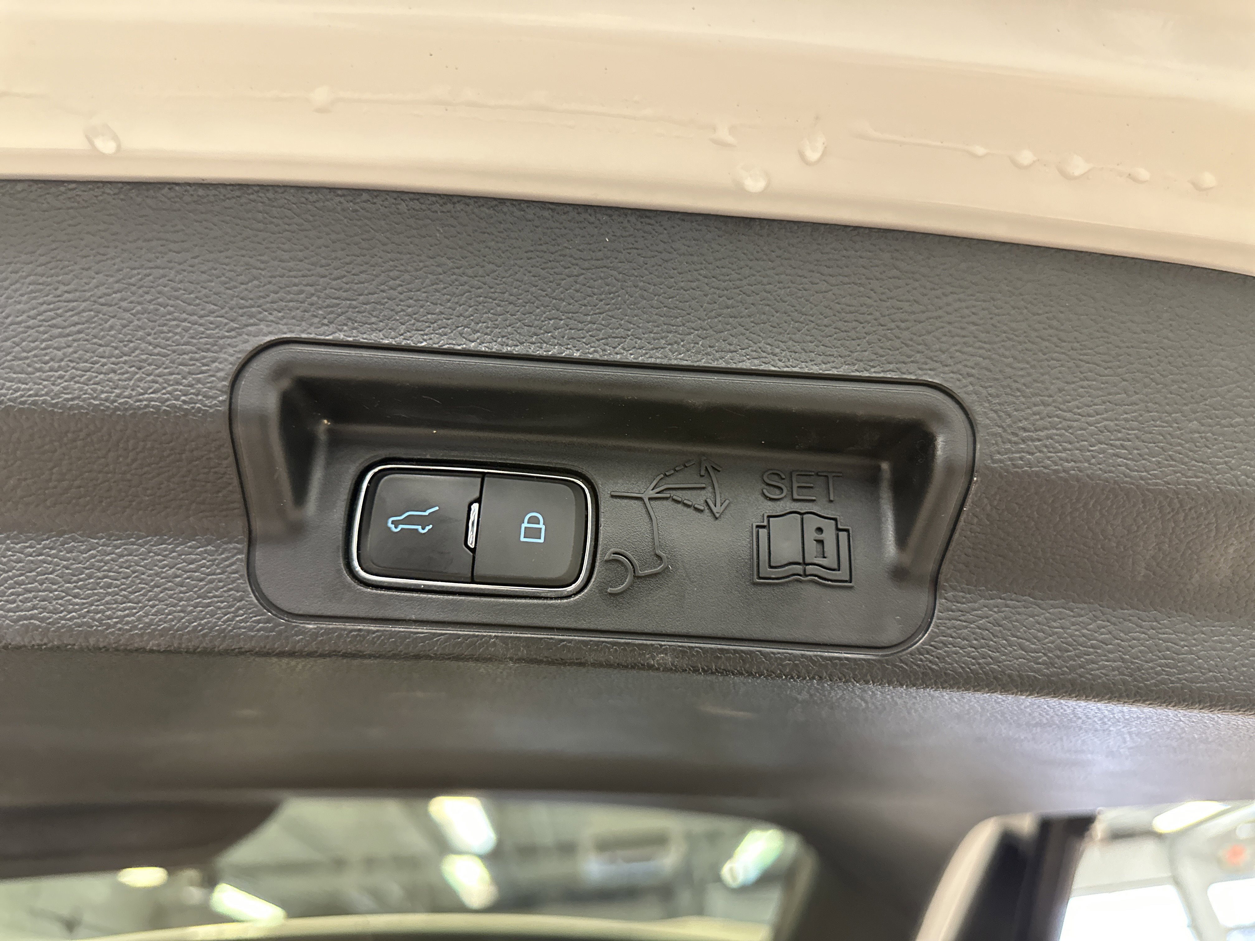 Certified 2023 Ford Explorer XLT w/ Equipment Group 202A image 29