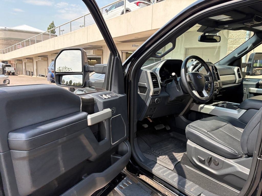 Certified 2022 Ford F250 Lariat w/ Tremor Off-Road Package AWD/4WD image 17