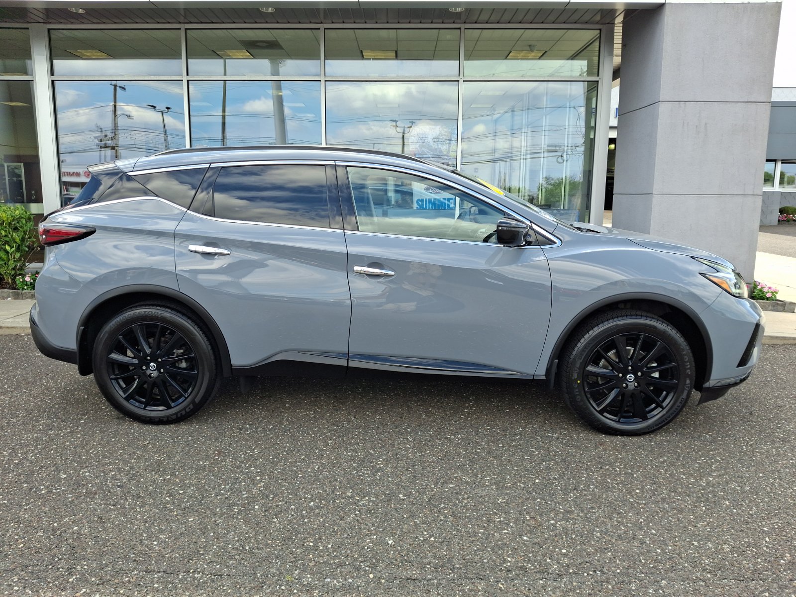 Used 2022 Nissan Murano SV w/ SV Midnight Edition Package FWD image 7