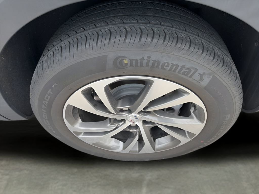 Used 2022 Buick Envision Essence w/ Technology Package I image 12