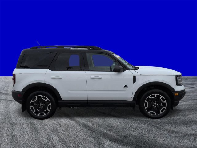 Certified 2023 Ford Bronco Sport Outer Banks w/ Tech Package AWD/4WD image 3