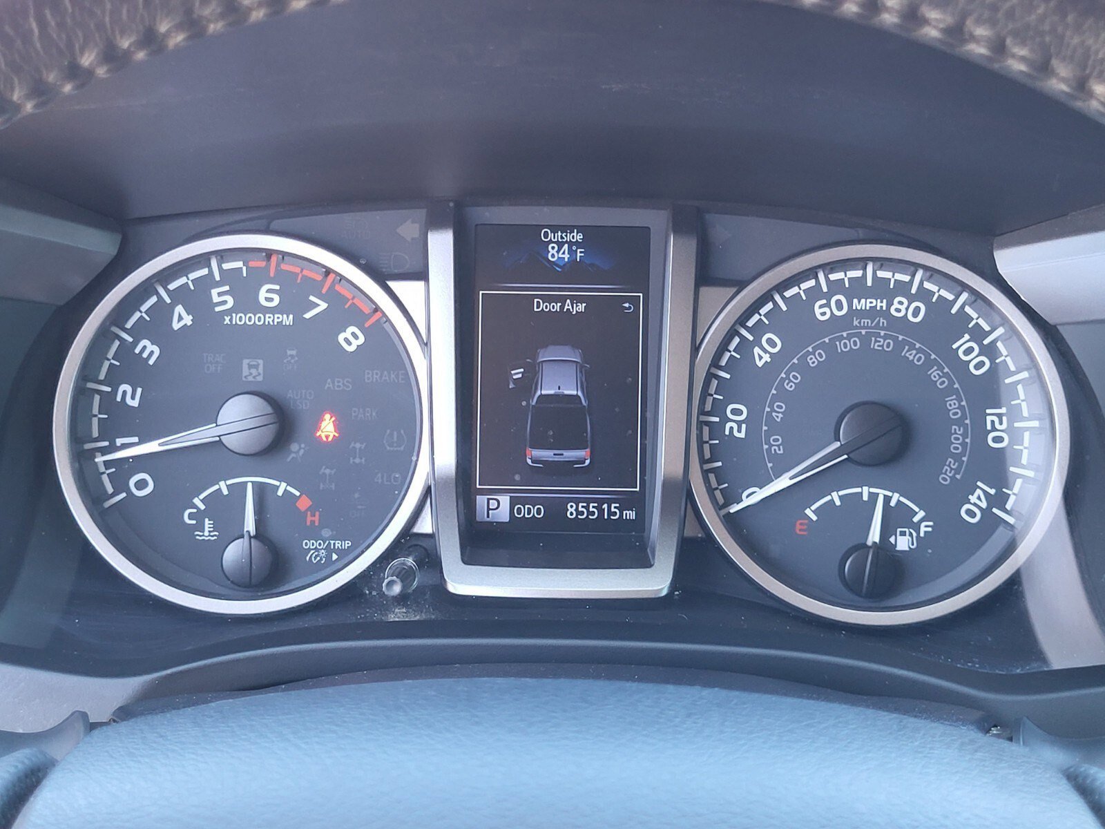 Used 2020 Toyota Tacoma SR5 w/ SR5 Appearance Package (SM) image 28