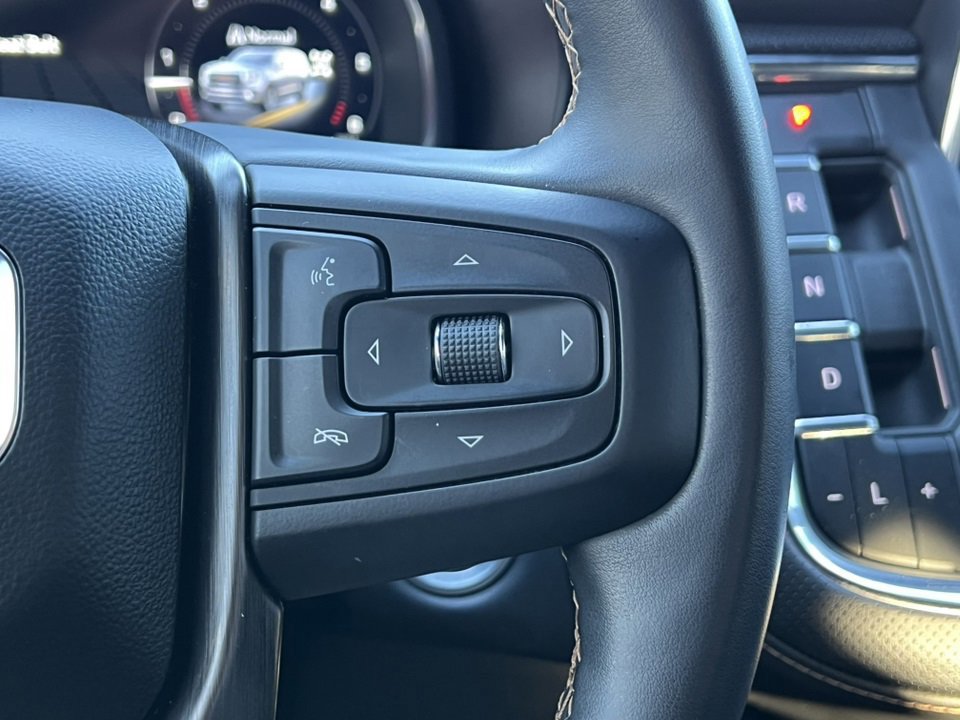 Used 2023 GMC Yukon XL AT4 image 30