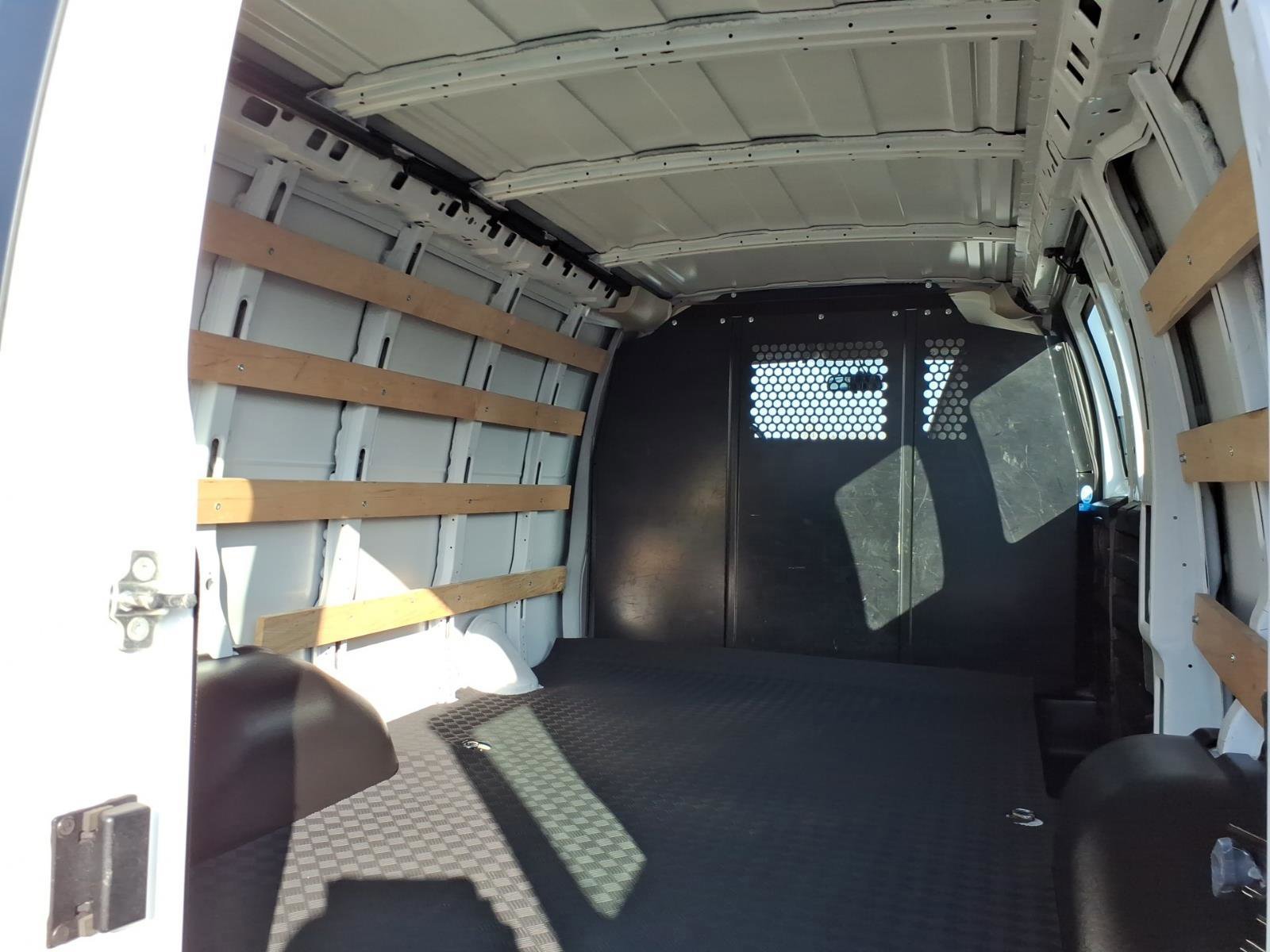 Used 2024 Chevrolet Express 2500 w/ Driver Convenience Package image 10