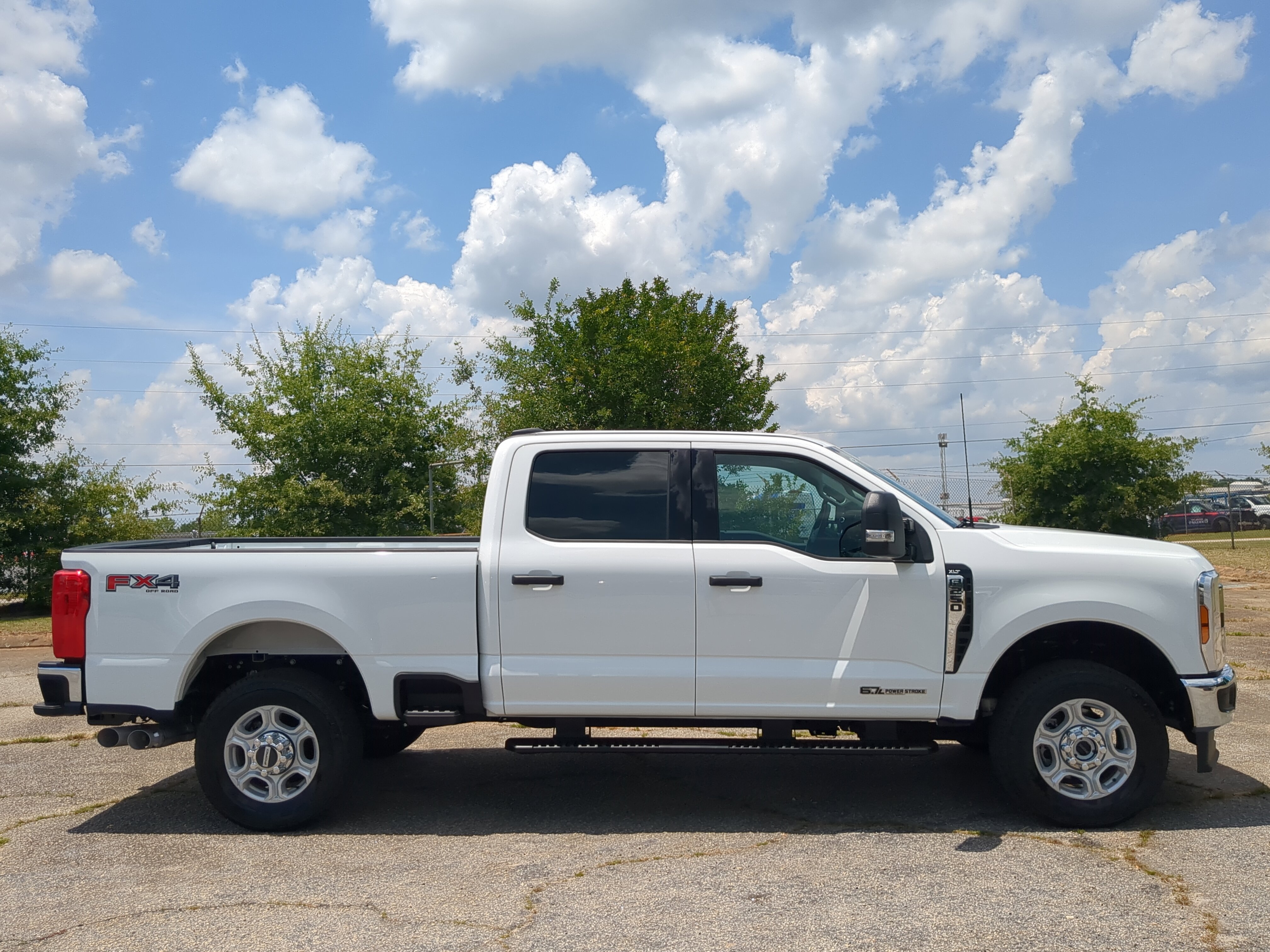 Certified 2025 Ford F250 XLT AWD/4WD image 2