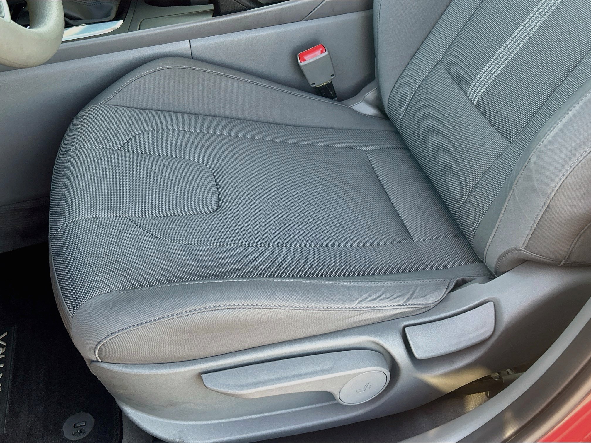 Used 2023 Hyundai Elantra SE FWD image 19