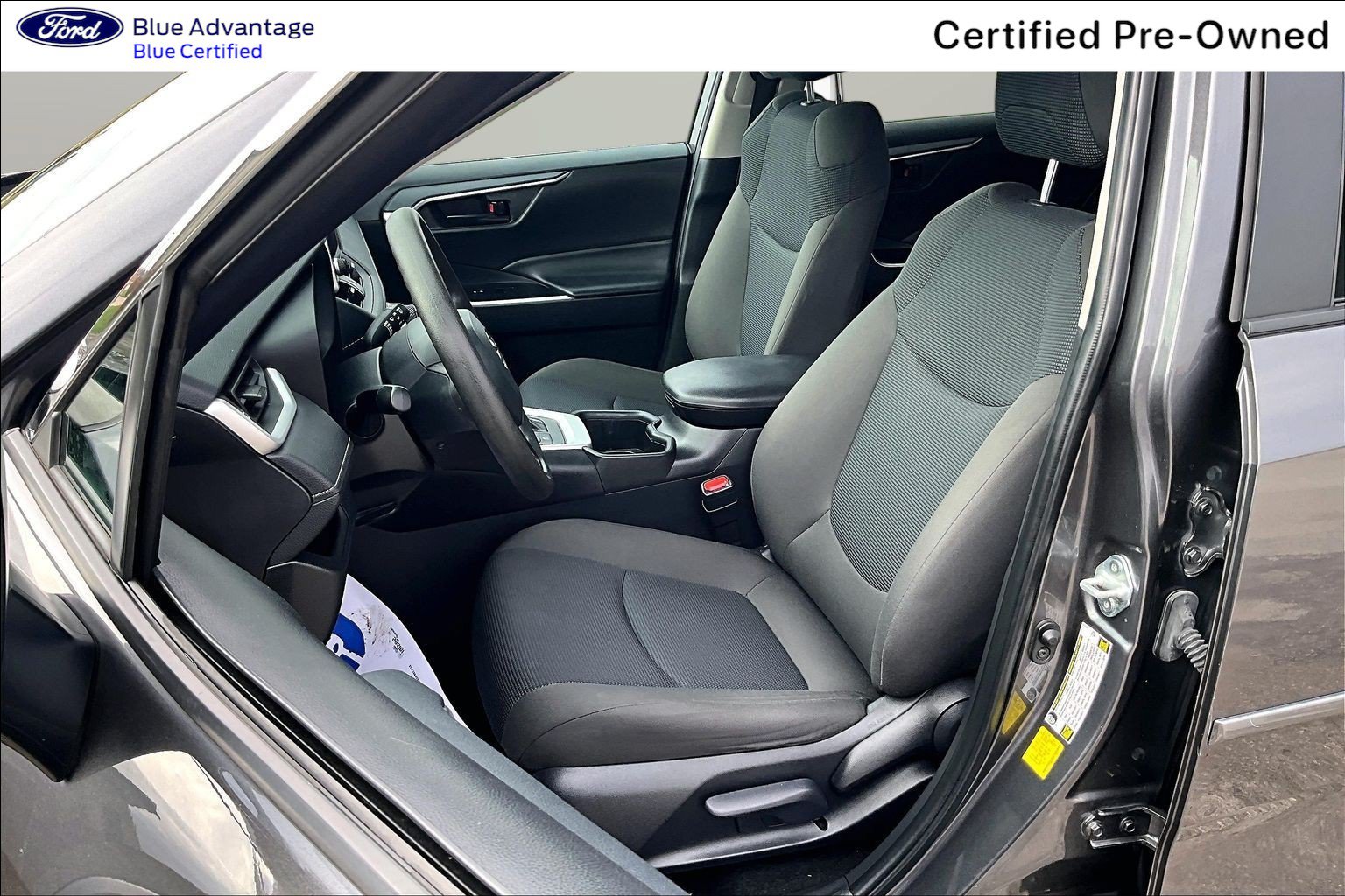 Used 2024 Toyota RAV4 LE AWD/4WD image 16