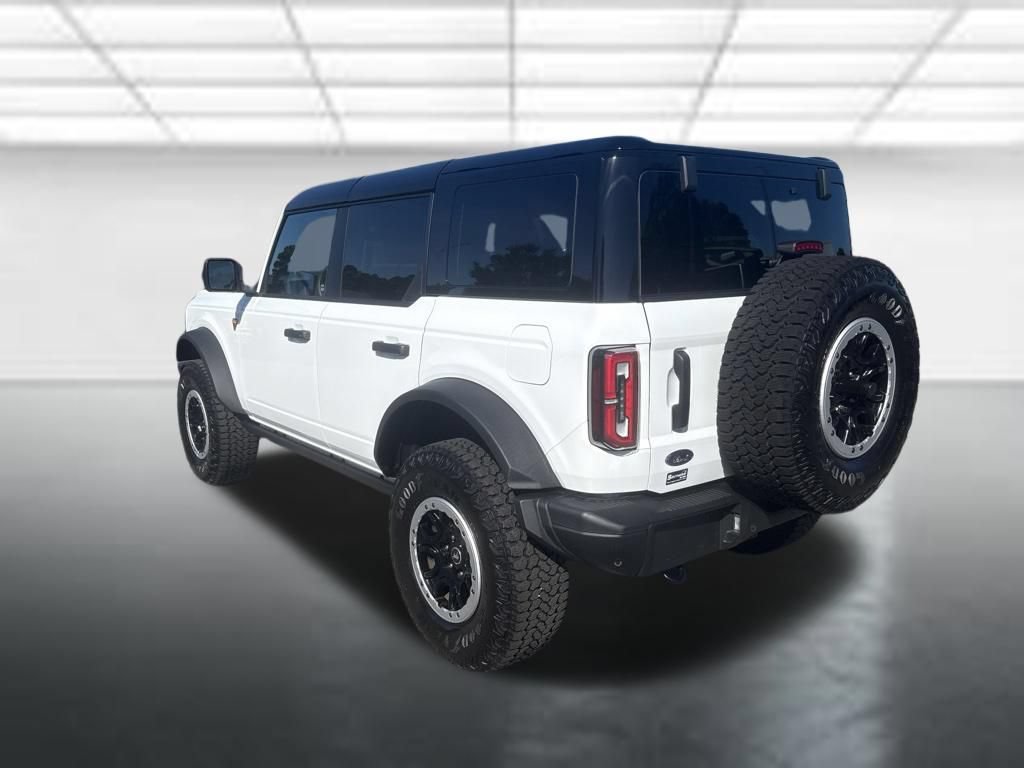 Certified 2025 Ford Bronco Badlands w/ Sasquatch Package AWD/4WD image 3