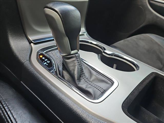 Used 2019 Jeep Grand Cherokee Altitude RWD image 12