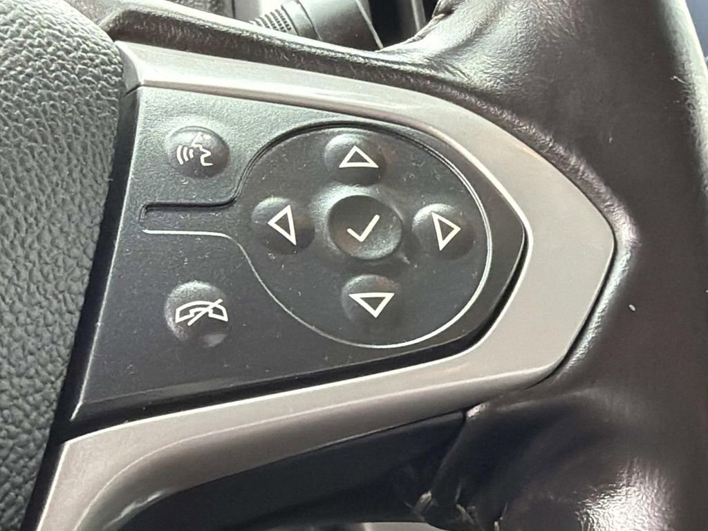 Used 2022 Chevrolet Colorado LT w/ Fleet Safety Package image 12