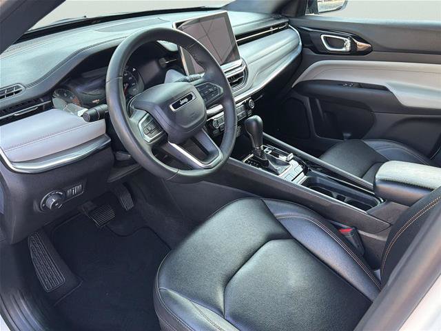 Used 2024 Jeep Compass Limited AWD/4WD image 9