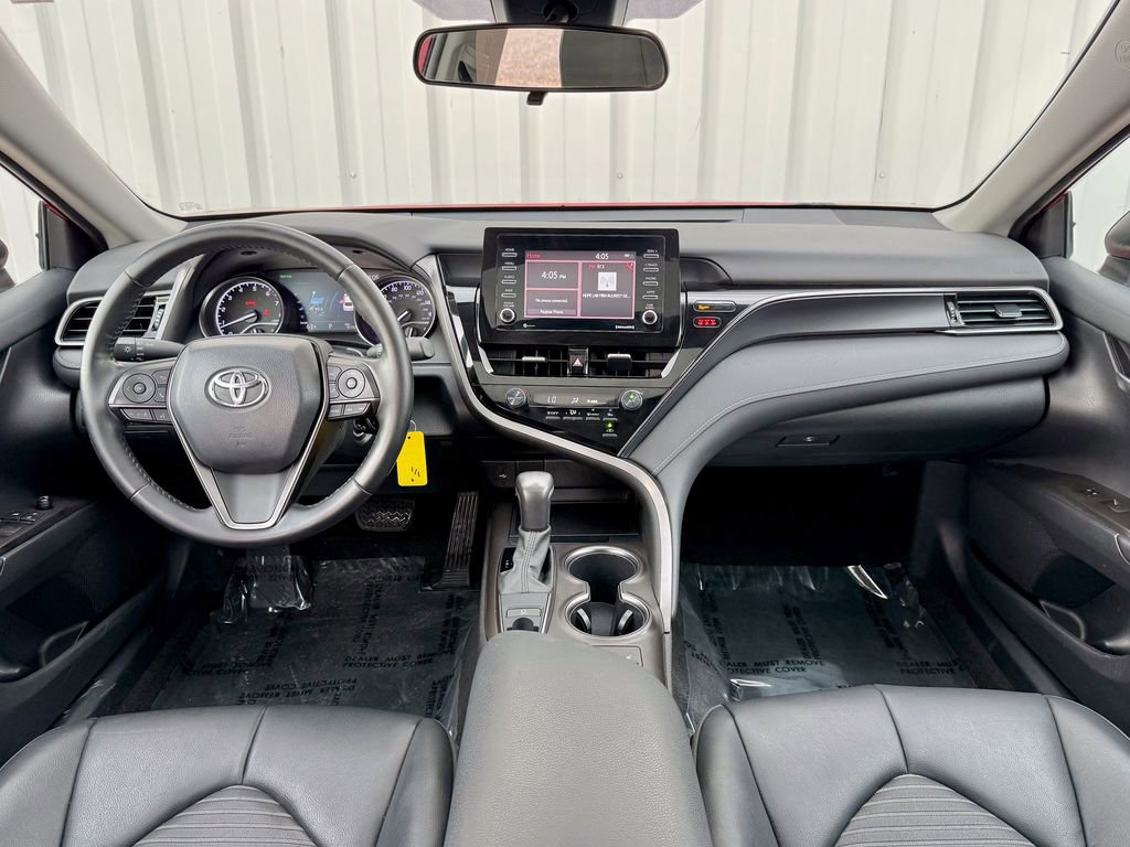 Used 2021 Toyota Camry SE w/ Cold Weather Package image 31