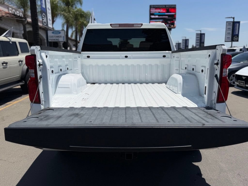 Used 2022 Chevrolet Silverado 1500 Custom w/ Safety Confidence Package RWD image 15