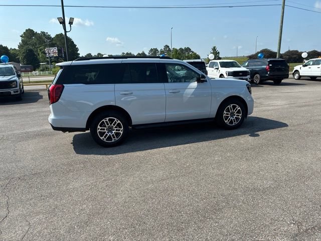 Certified 2025 Ford Expedition Active AWD/4WD image 47