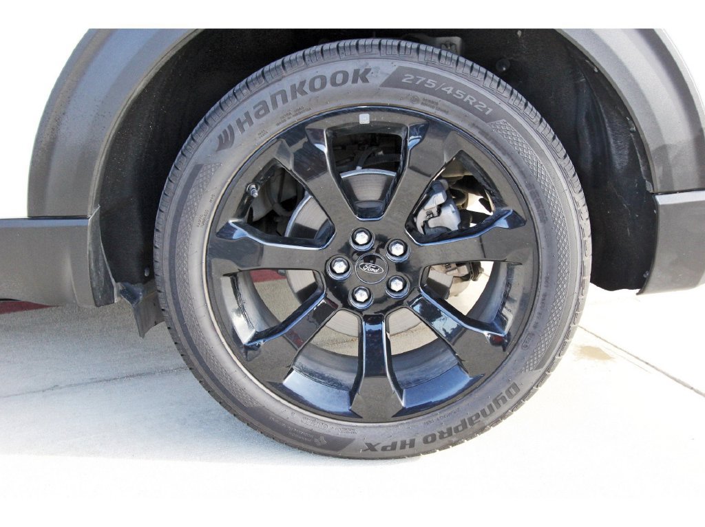 Certified 2024 Ford Explorer ST-Line w/ Class IV Trailer Tow Package RWD image 38