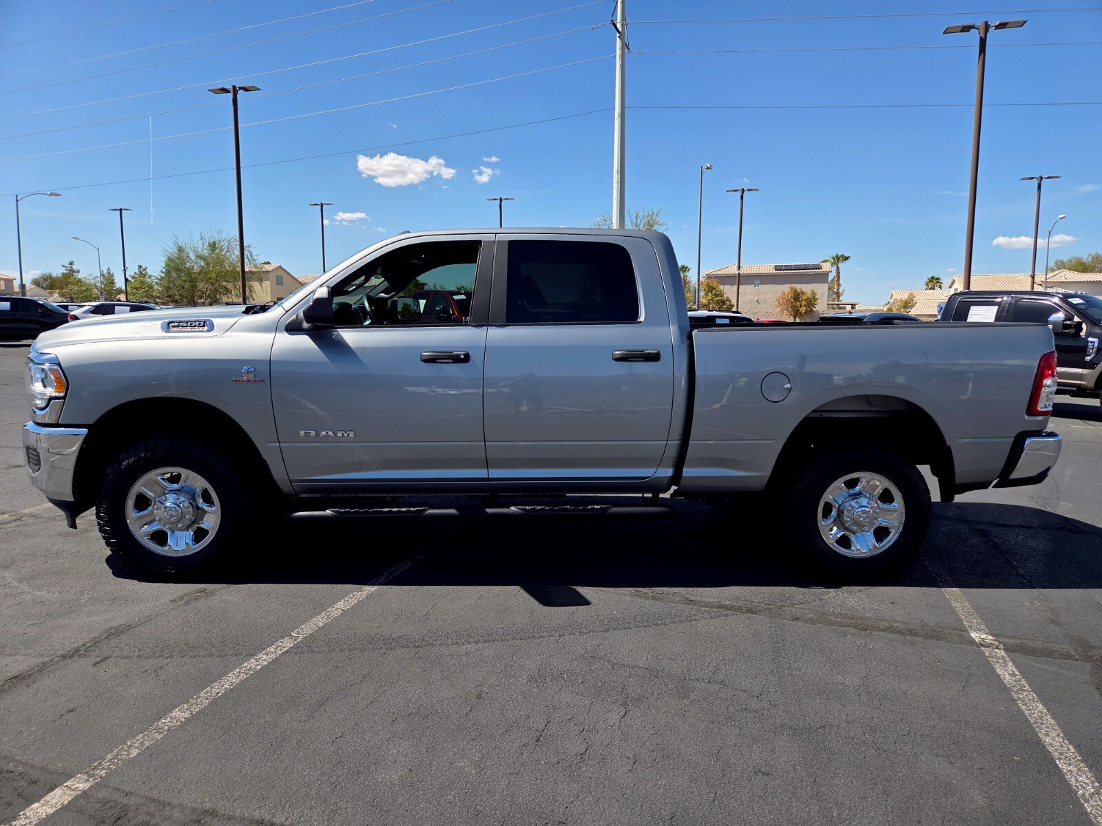 Used 2022 RAM 2500 Big Horn AWD/4WD image 3