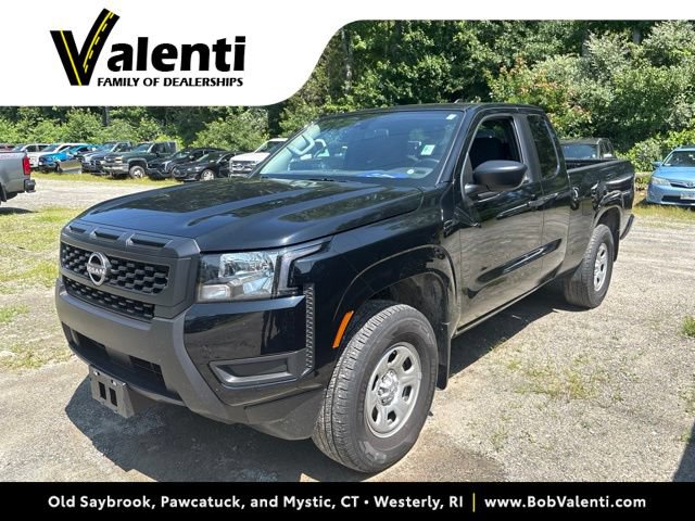 Used 2025 Nissan Frontier S AWD/4WD image 1