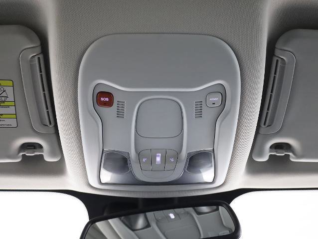 Used 2023 Jeep Renegade Altitude w/ Convenience Group I image 16