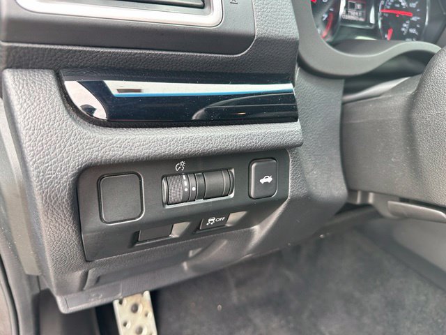 Used 2019 Subaru WRX STI AWD/4WD image 18