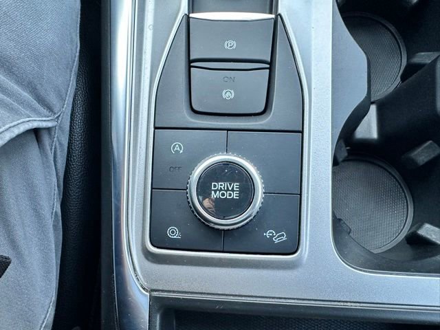 Certified 2021 Ford Explorer XLT w/ Equipment Group 202A AWD/4WD image 80