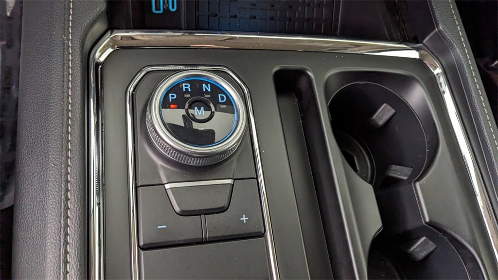 Certified 2024 Ford Expedition XLT image 32