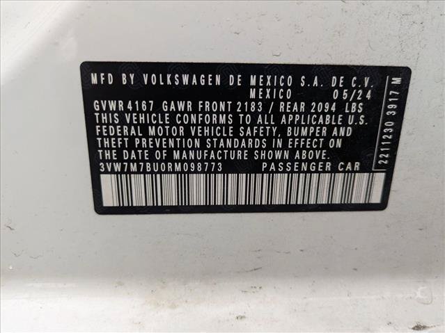 Used 2024 Volkswagen Jetta SE w/ Panoramic Sunroof Package FWD image 15