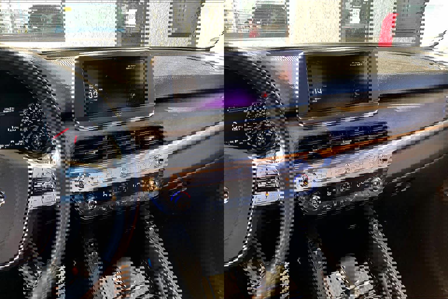 Used 2021 Kia Telluride SX w/ SX Prestige Package image 9