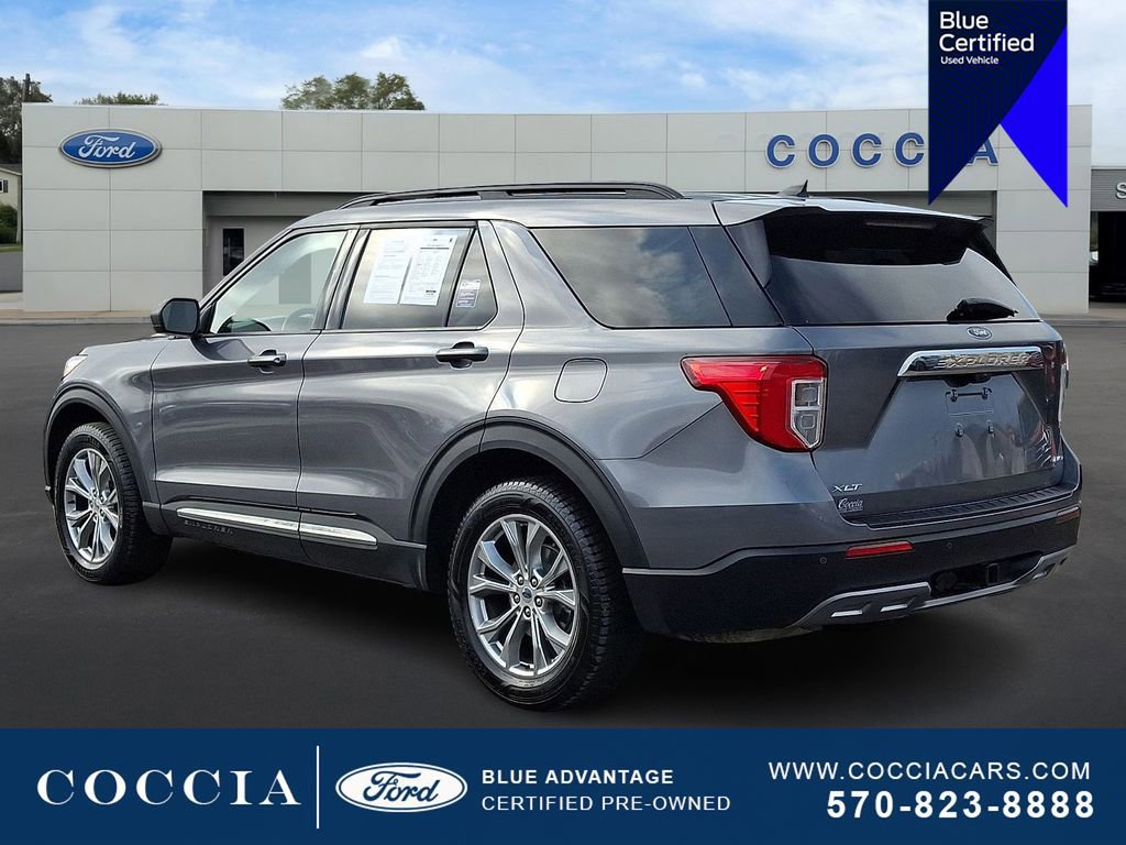 Certified 2022 Ford Explorer XLT w/ Equipment Group 202A image 3
