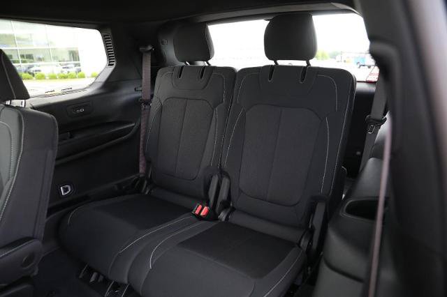 Used 2024 Jeep Grand Cherokee L Laredo w/ Luxury Tech Group I AWD/4WD image 29