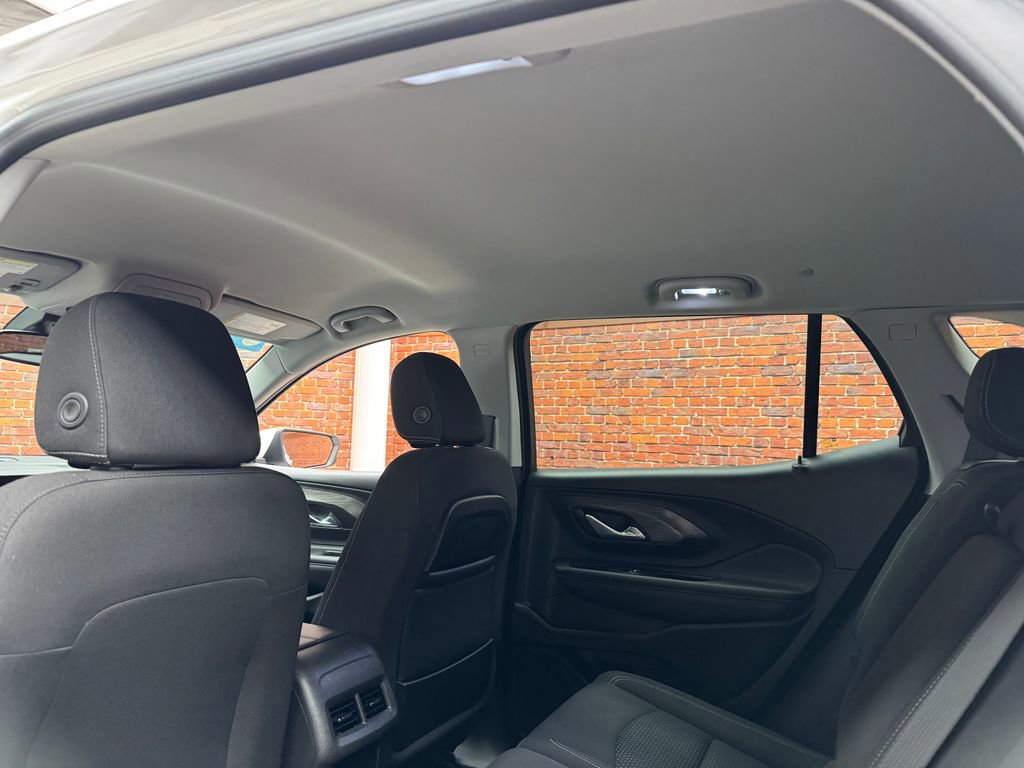 Used 2023 GMC Terrain SLE w/ Driver Convenience Package AWD/4WD image 25