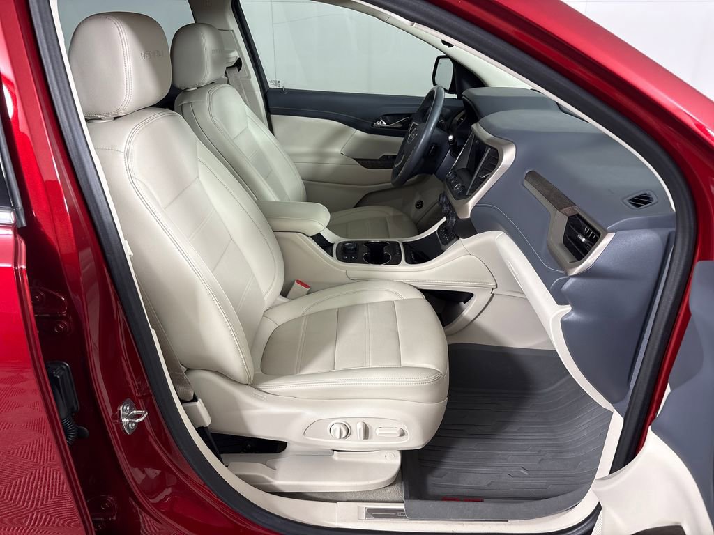 Used 2022 GMC Acadia Denali w/ Denali Ultimate Package image 14