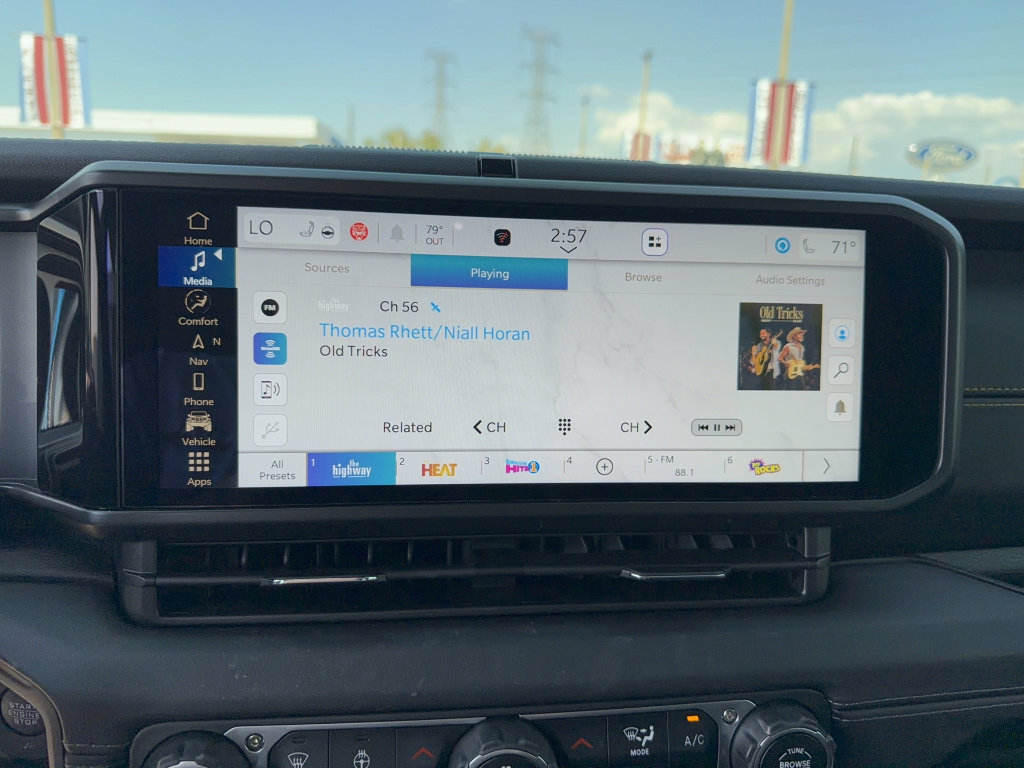 Used 2024 Jeep Wrangler Sahara w/ Technology Group image 19