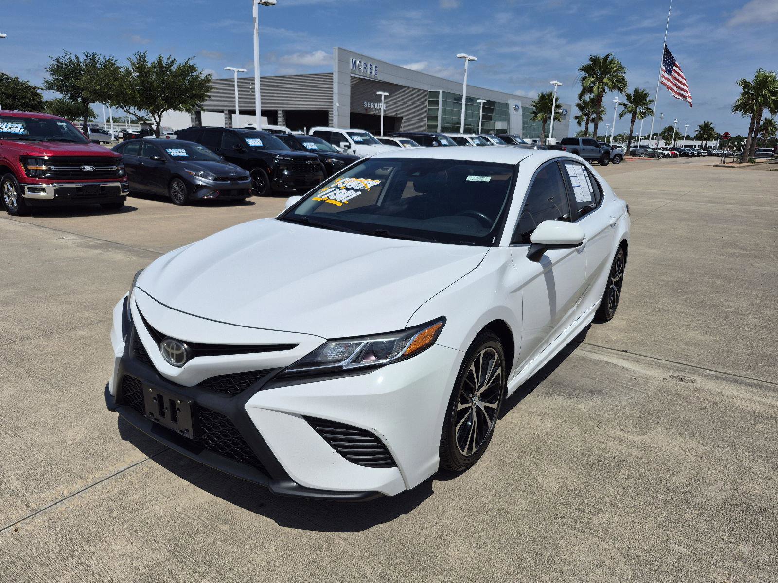 Used 2019 Toyota Camry SE