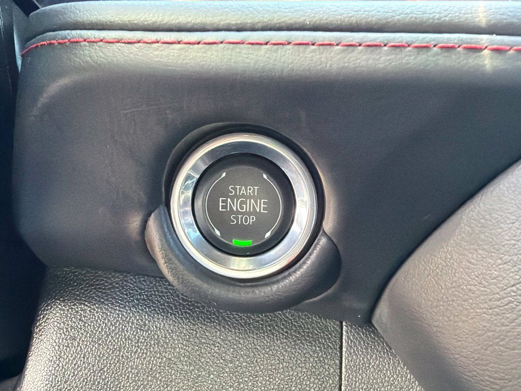 Used 2026 Chevrolet Suburban RST RWD image 31