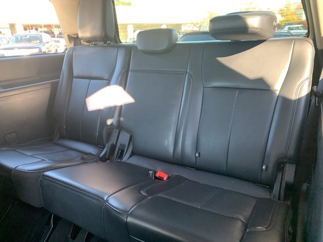 Certified 2024 Ford Expedition XLT image 11