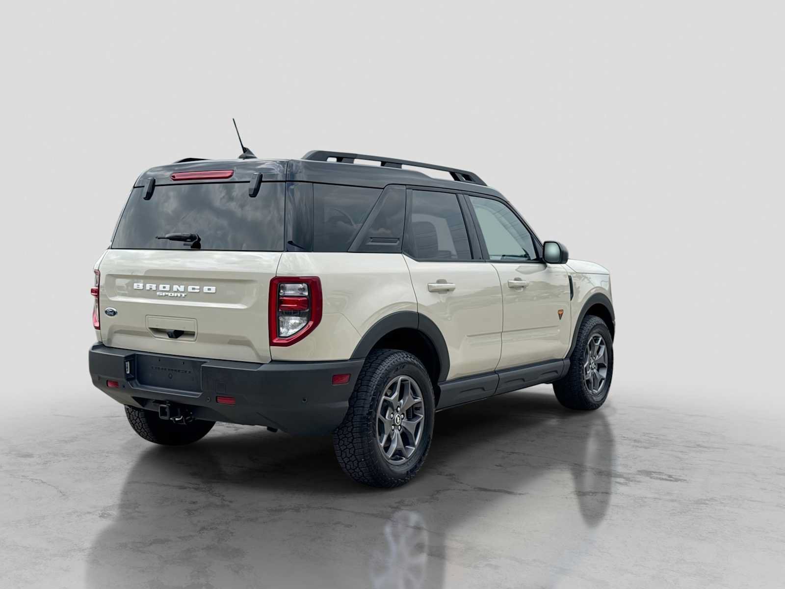 Certified 2024 Ford Bronco Sport Badlands w/ Premium Package AWD/4WD image 6