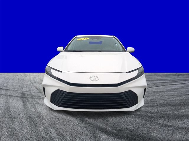 Used 2025 Toyota Camry LE w/ Convenience Package FWD image 9