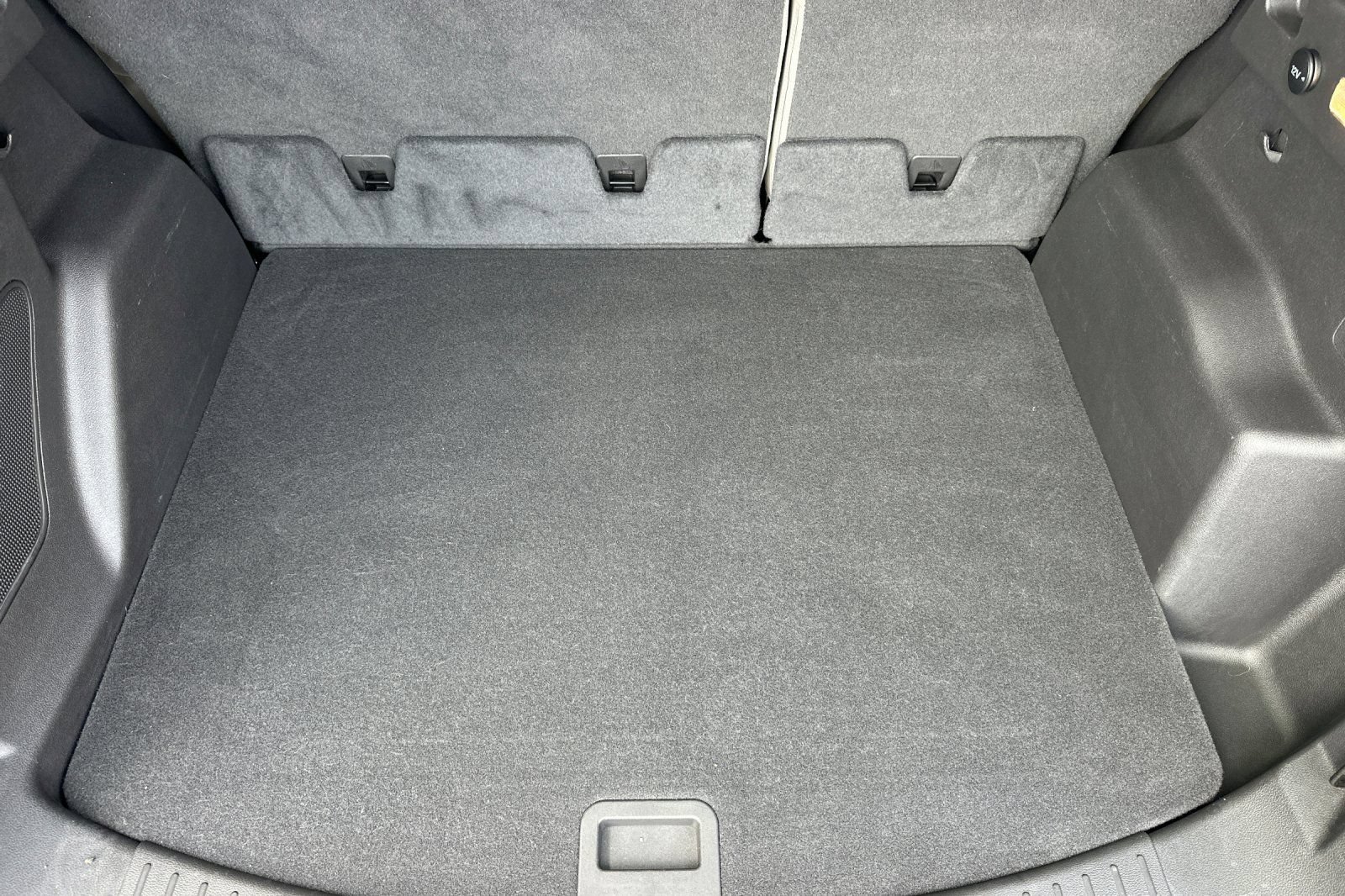 Certified 2018 Ford Escape Titanium FWD image 17