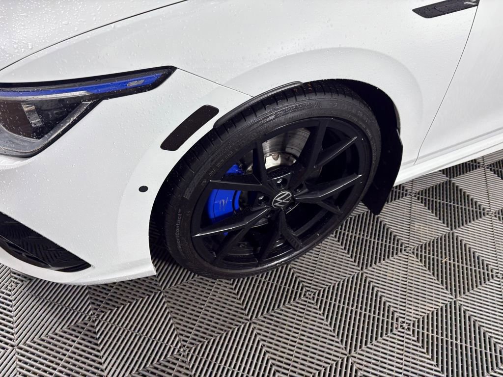 Used 2022 Volkswagen Golf R image 9