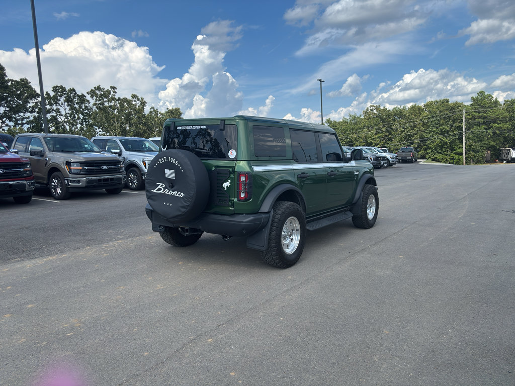 Certified 2025 Ford Bronco Badlands AWD/4WD image 3