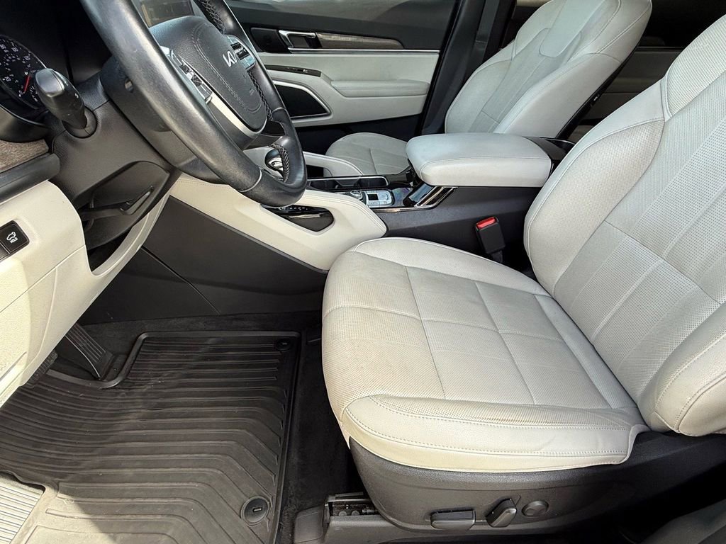 Used 2022 Kia Telluride EX w/ EX Premium Package image 15