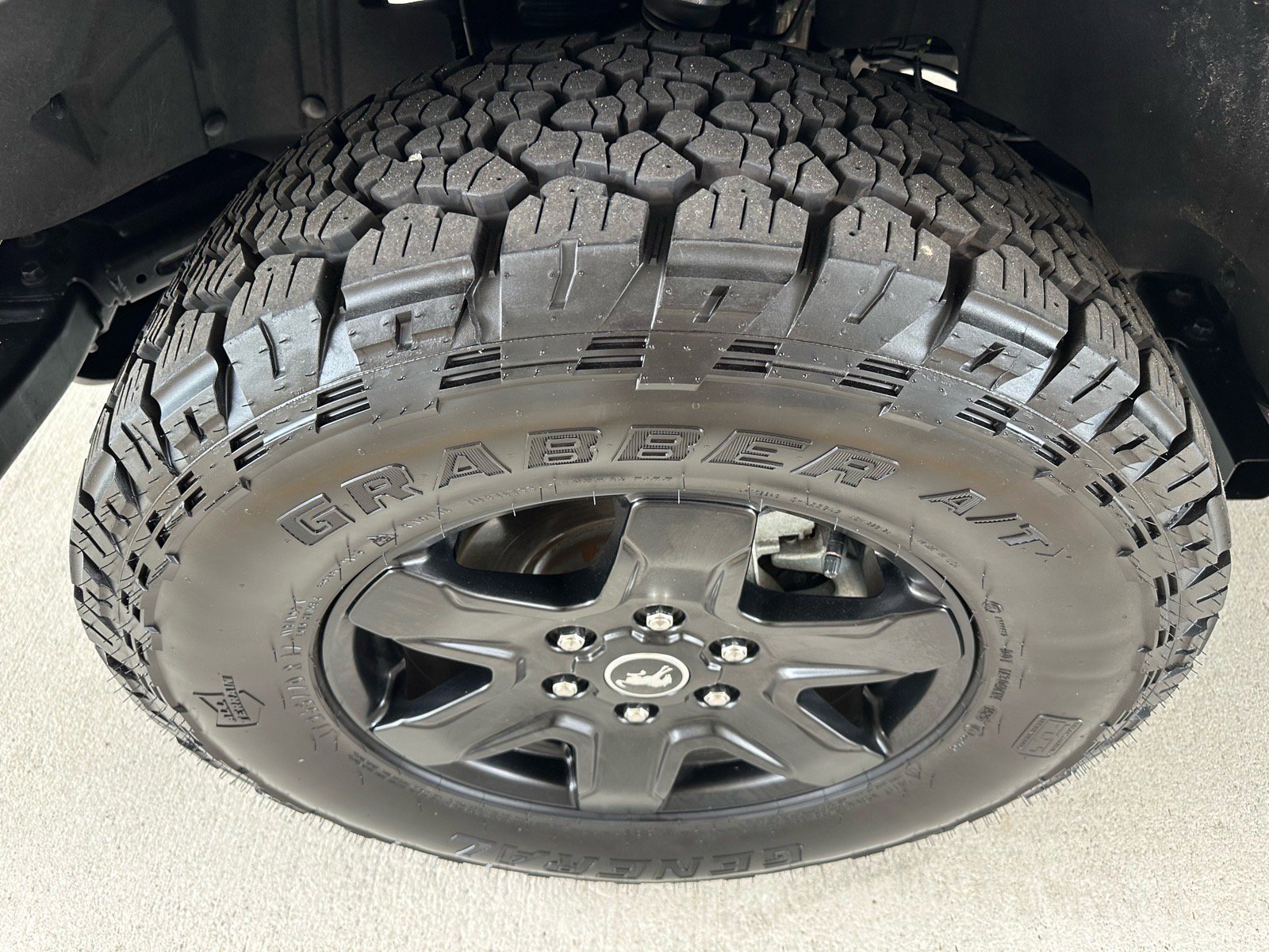 Certified 2025 Ford Bronco Big Bend w/ Black Diamond Package AWD/4WD image 7