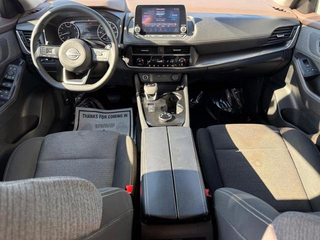 Used 2023 Nissan Rogue SV image 11
