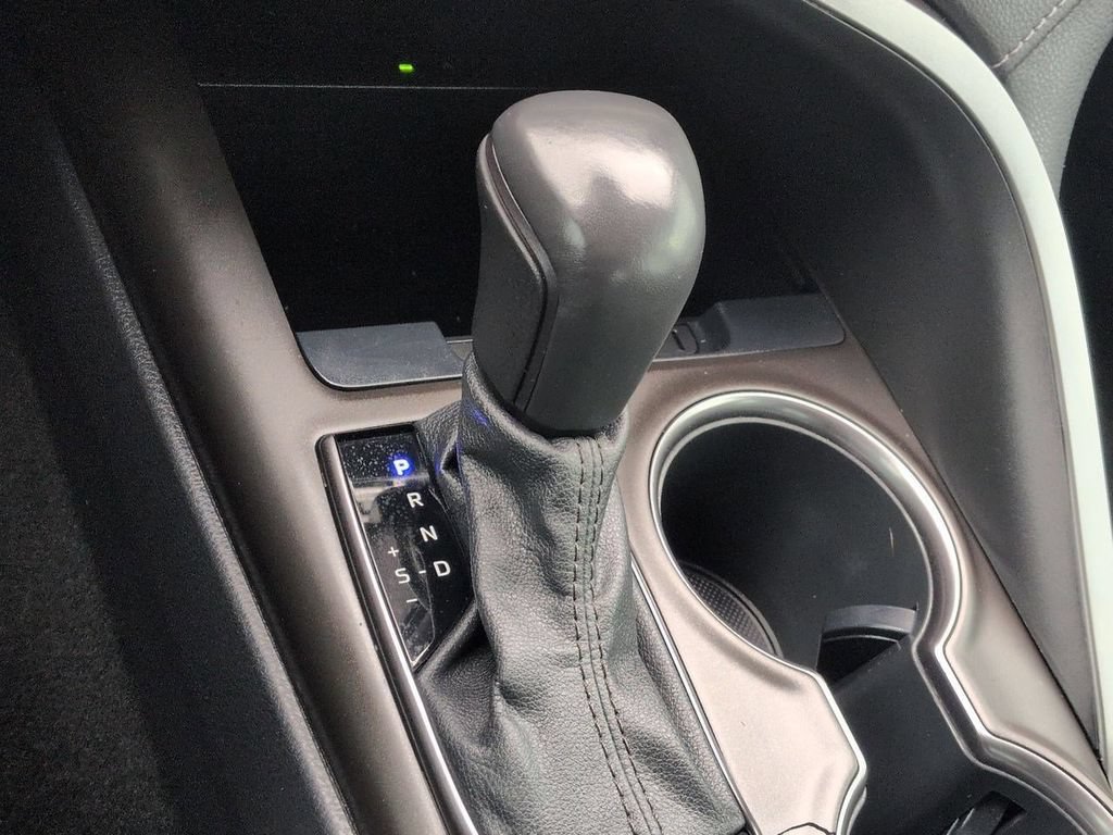 Used 2021 Toyota Camry XSE AWD/4WD image 16