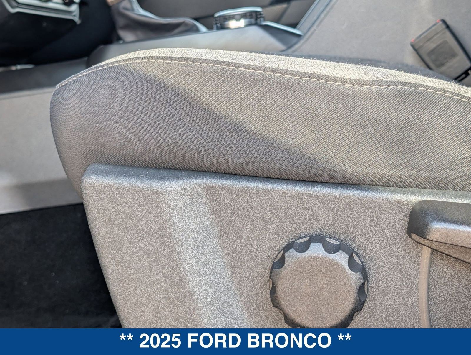Certified 2025 Ford Bronco Big Bend image 21